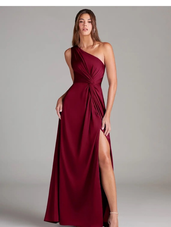 Azazie Dresses & Skirts - NWT Azazie Brooke Dress in Burgundy